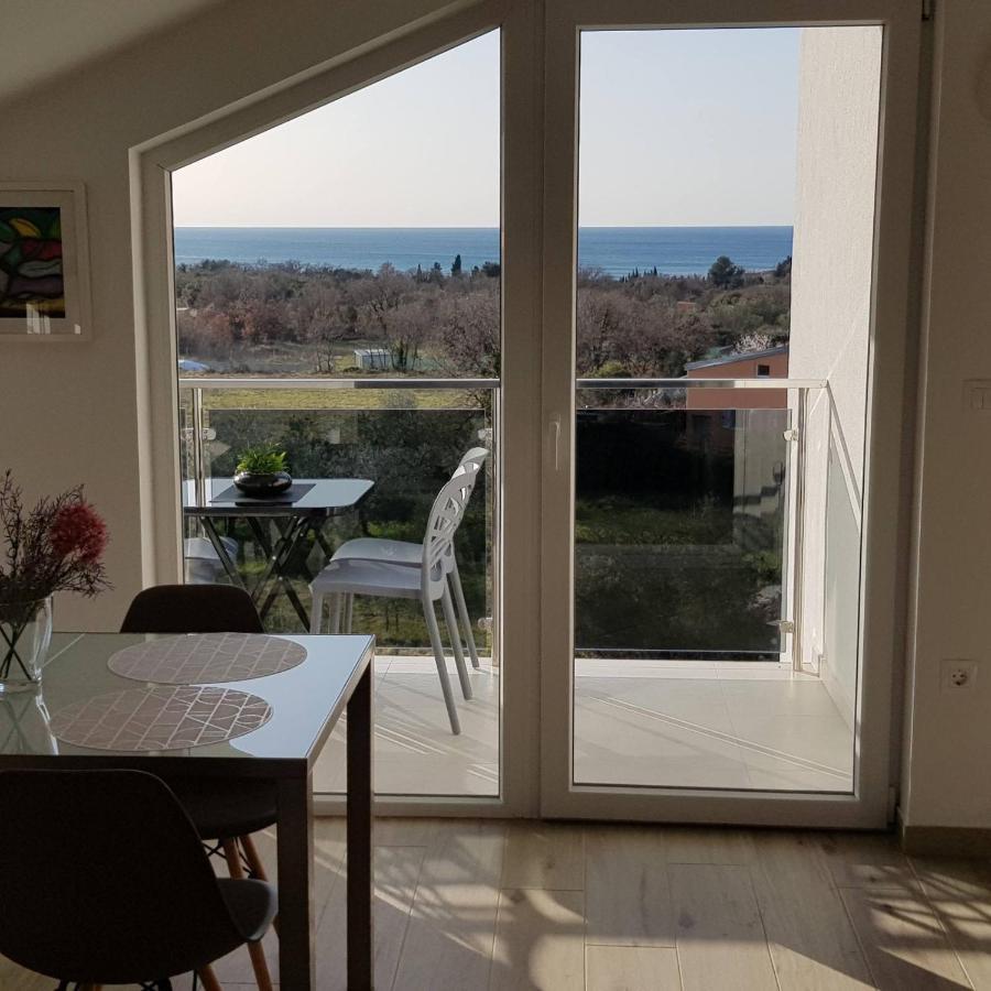 Apartment Serena, Sea View, Peroj Exteriör bild